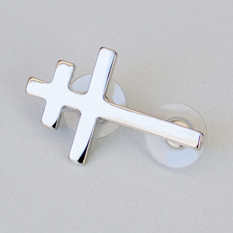 Broche Santo Cruzeiro Cromado - Imagem 2